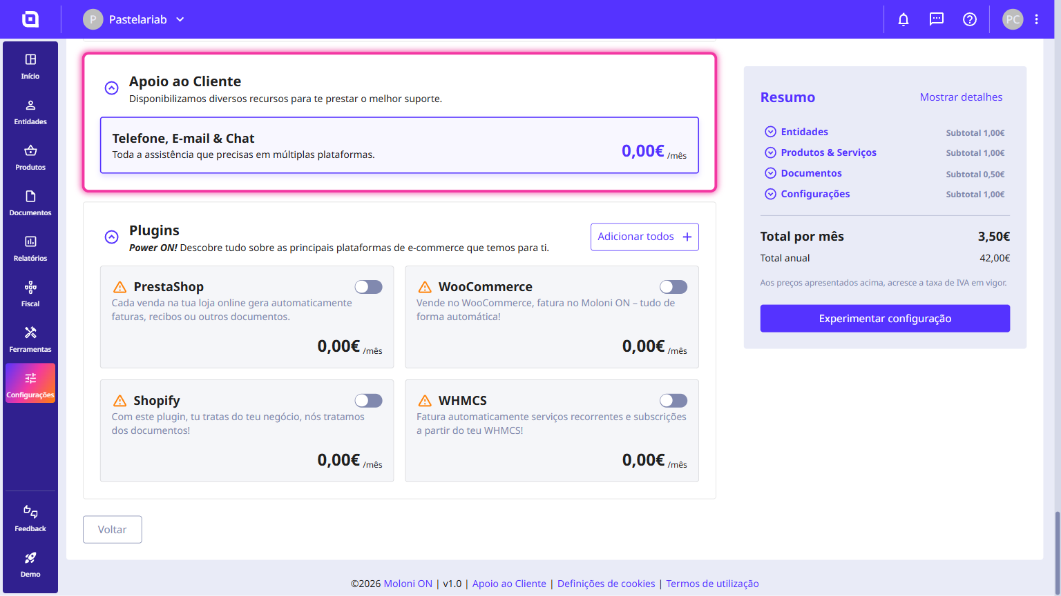 Secção Apoio ao Cliente em destaque com o módulo Telefone, E-mail & Chat